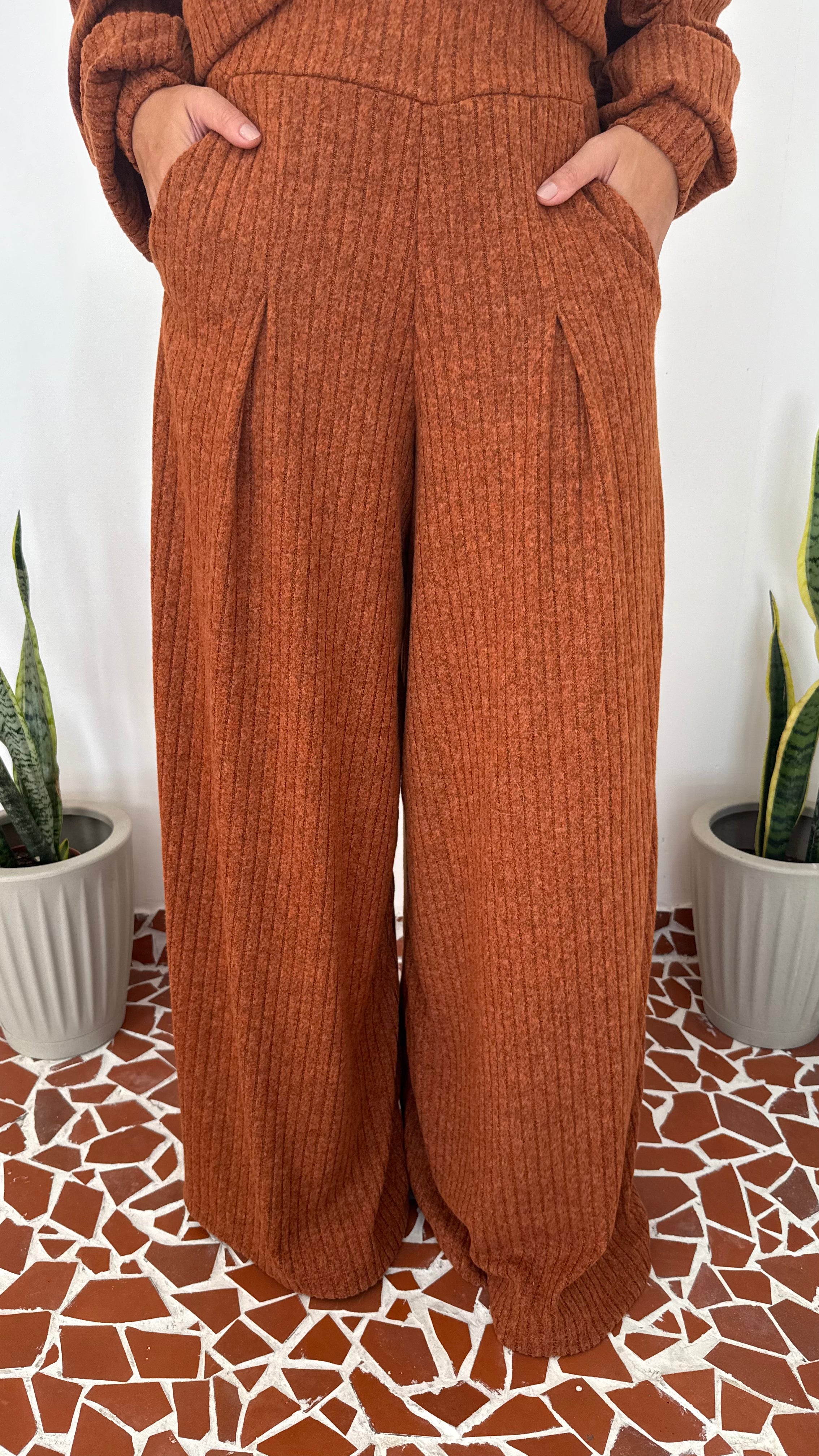 Pantalona Benfica Malha Tricot Terra