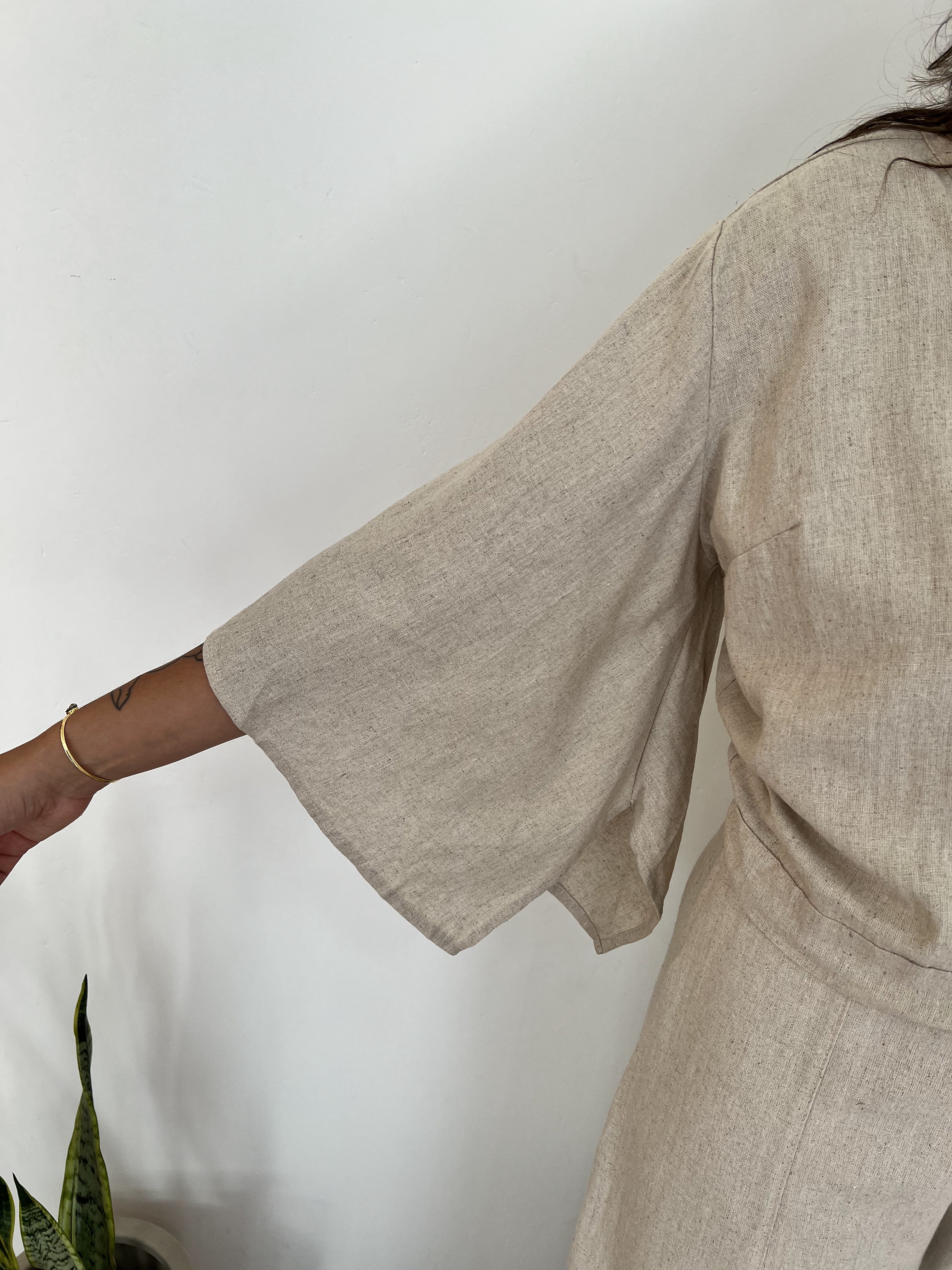 Blusa Tijuca Manga Kimono Cru