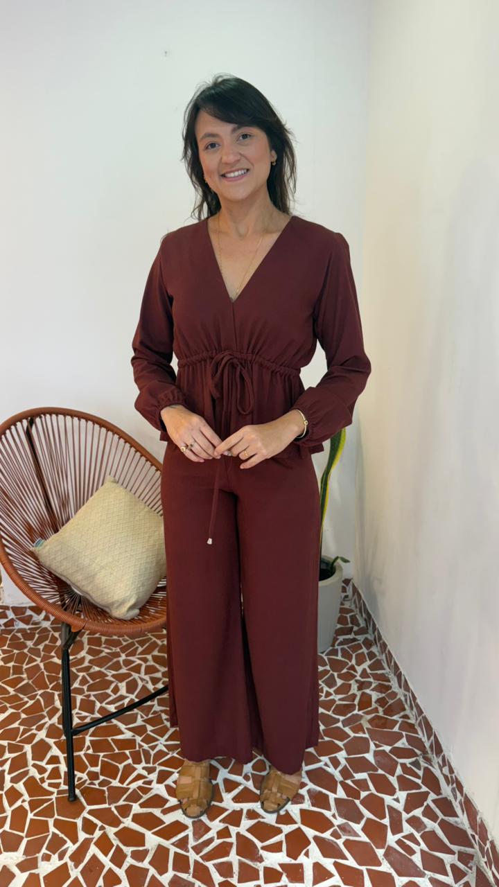 Bata Nogueira Marrom