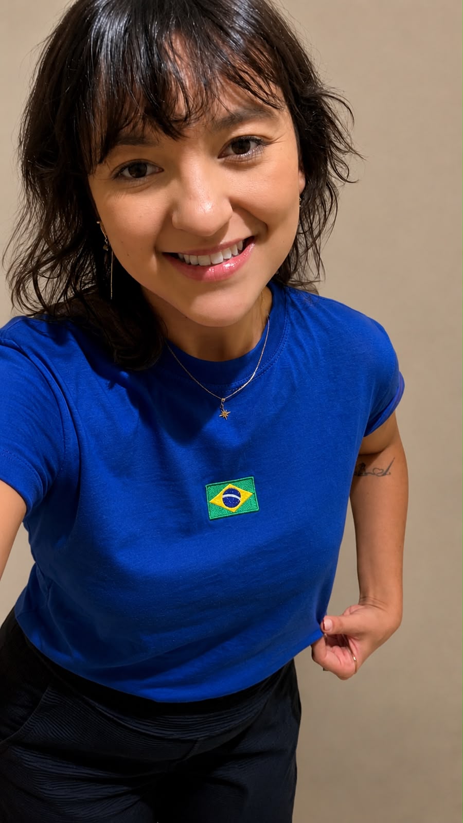 T-Shirt Brasil Bordada Bandeirinha Azul